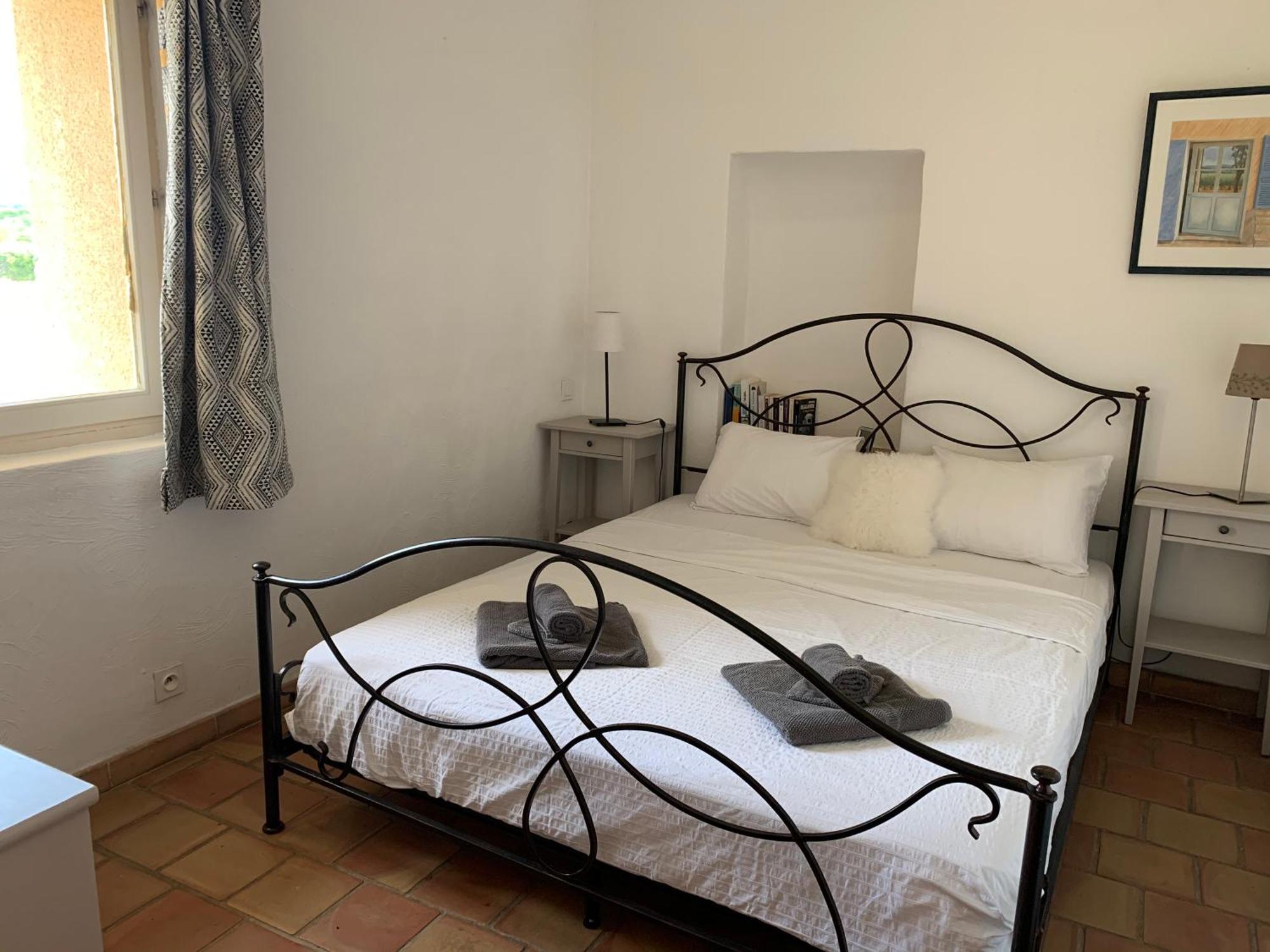 Appartement Bastide du Buou à Puyvert Extérieur photo